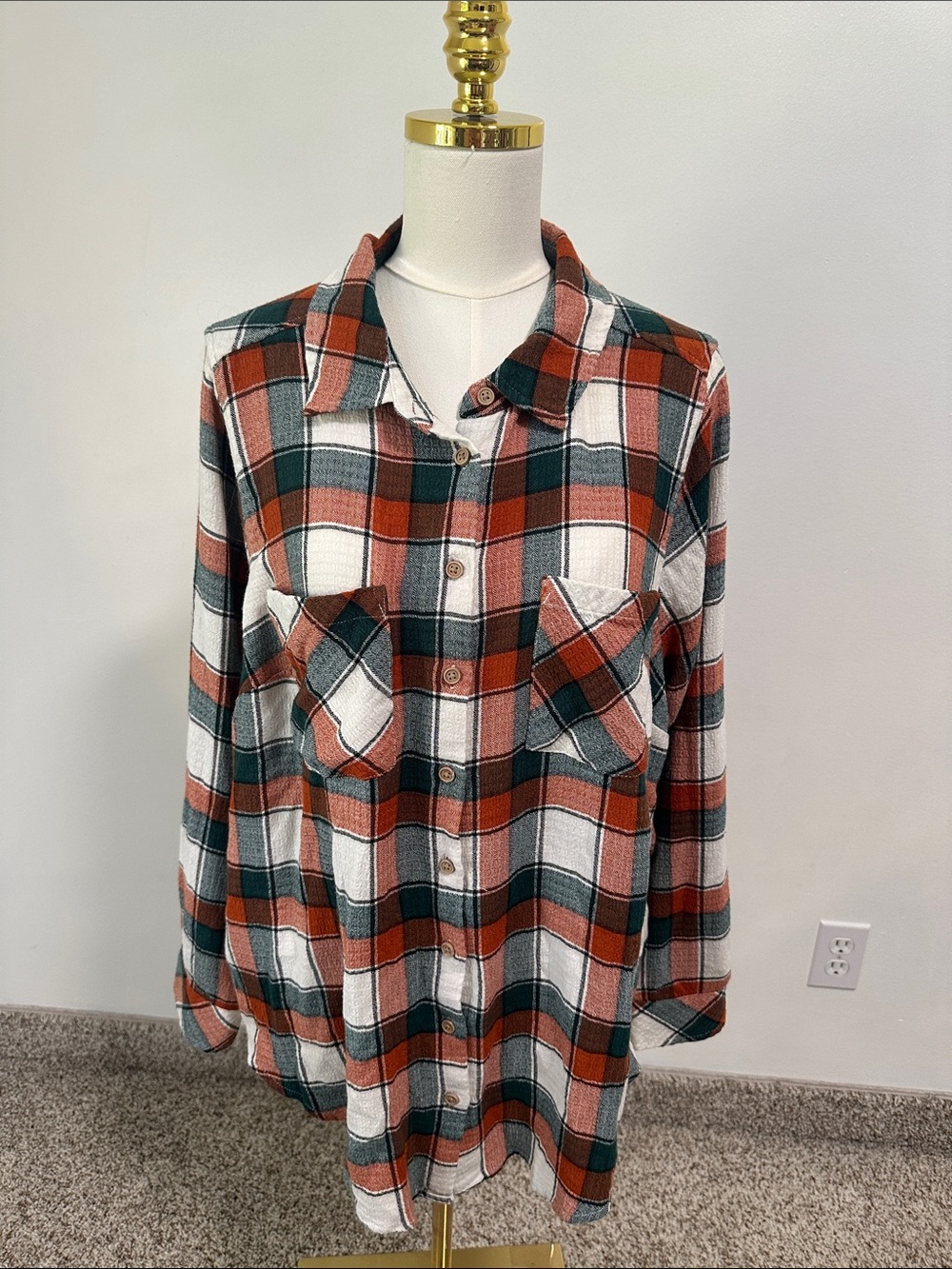 🦅 Torrid Button Up Shirt